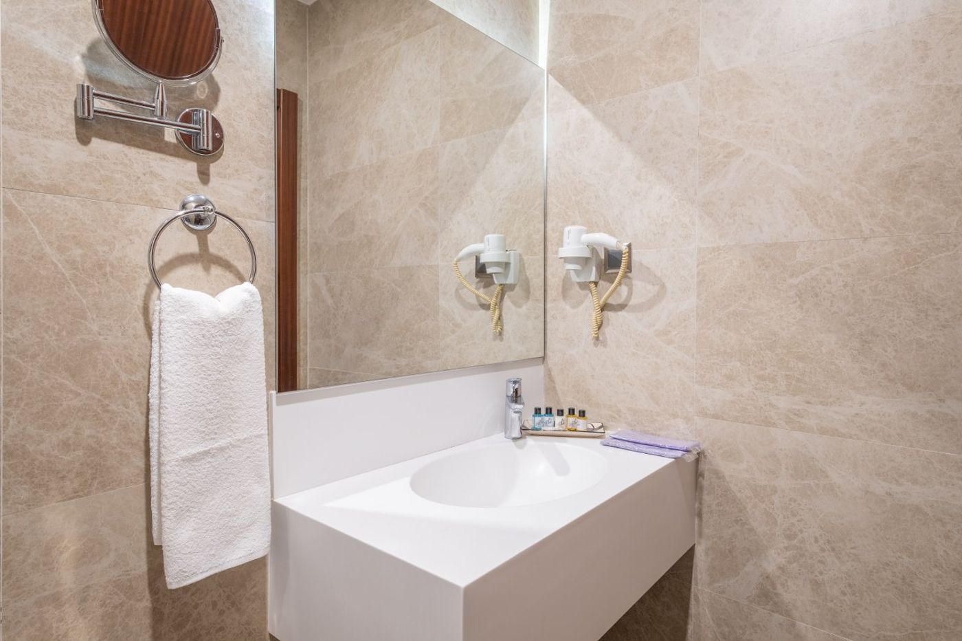 Park-by-Clover-Hotel-Room-50