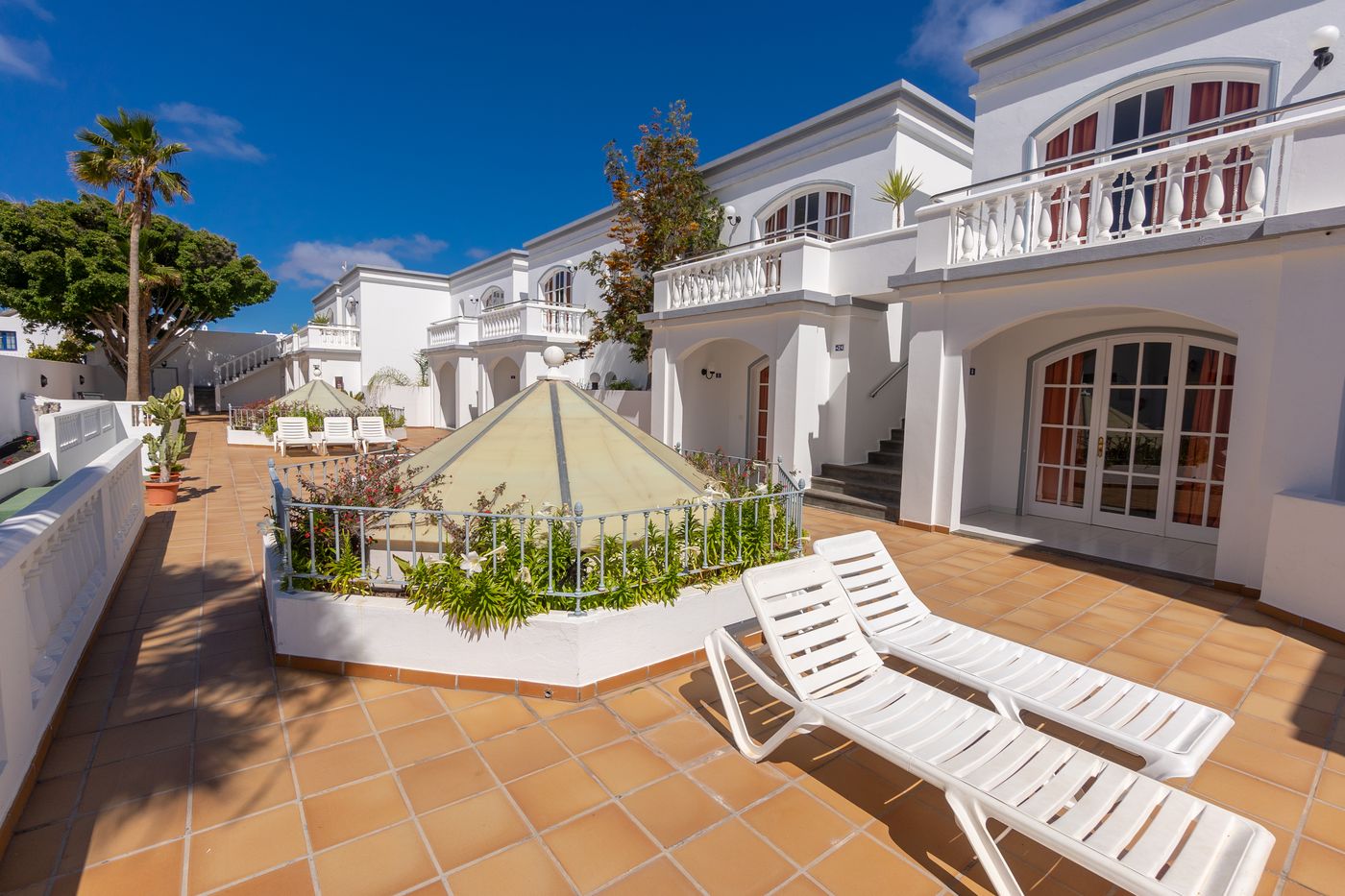 Corona-Mar-General-view-17