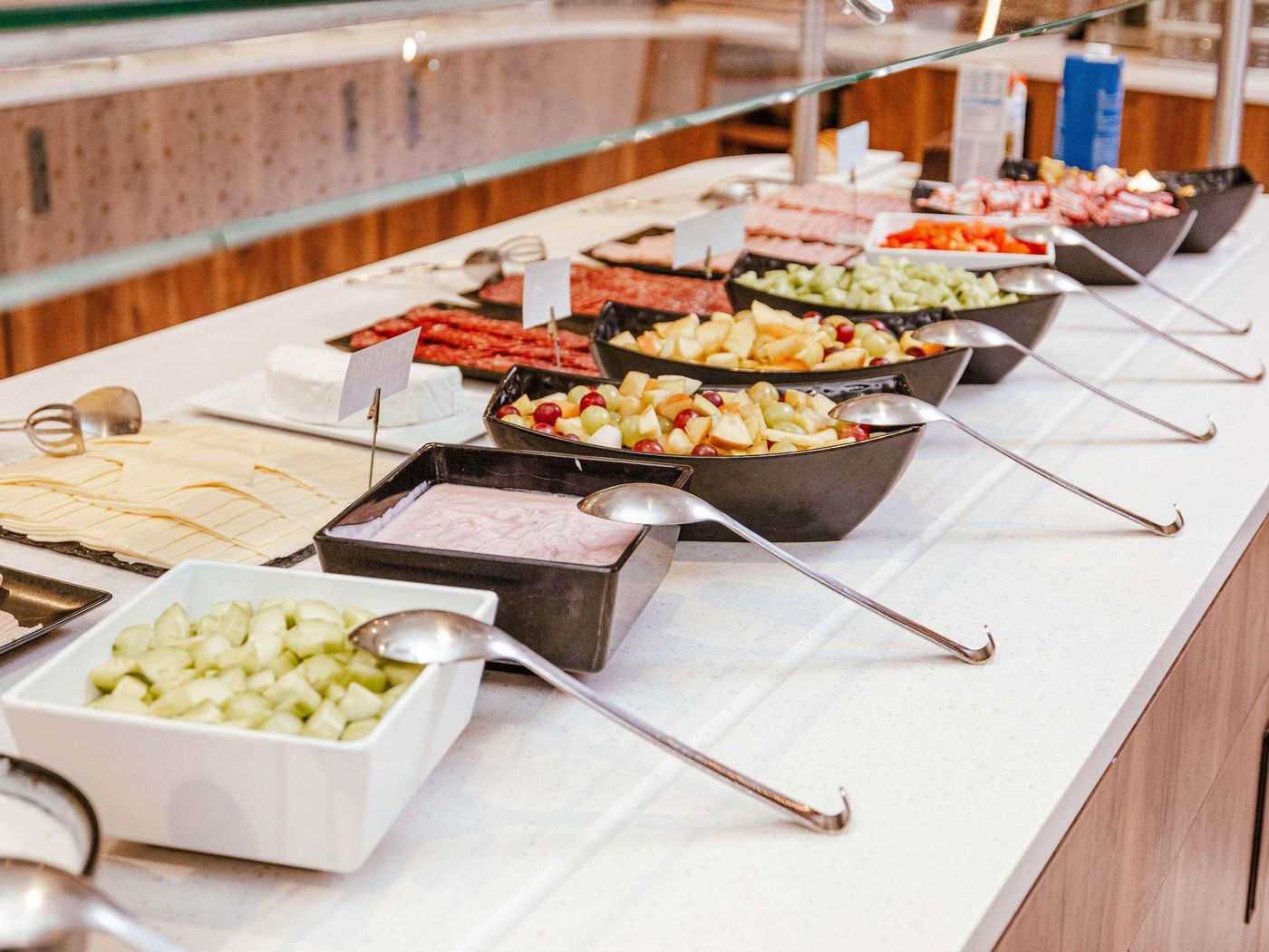 ibis-Luxembourg-Aeroport-Restaurant-48