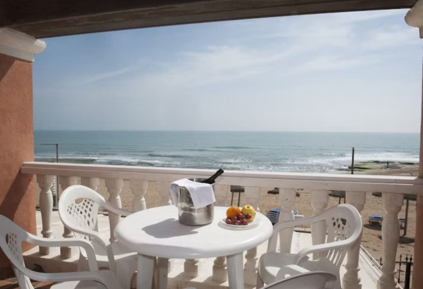 Lloyds-Beach-Club-Room-64