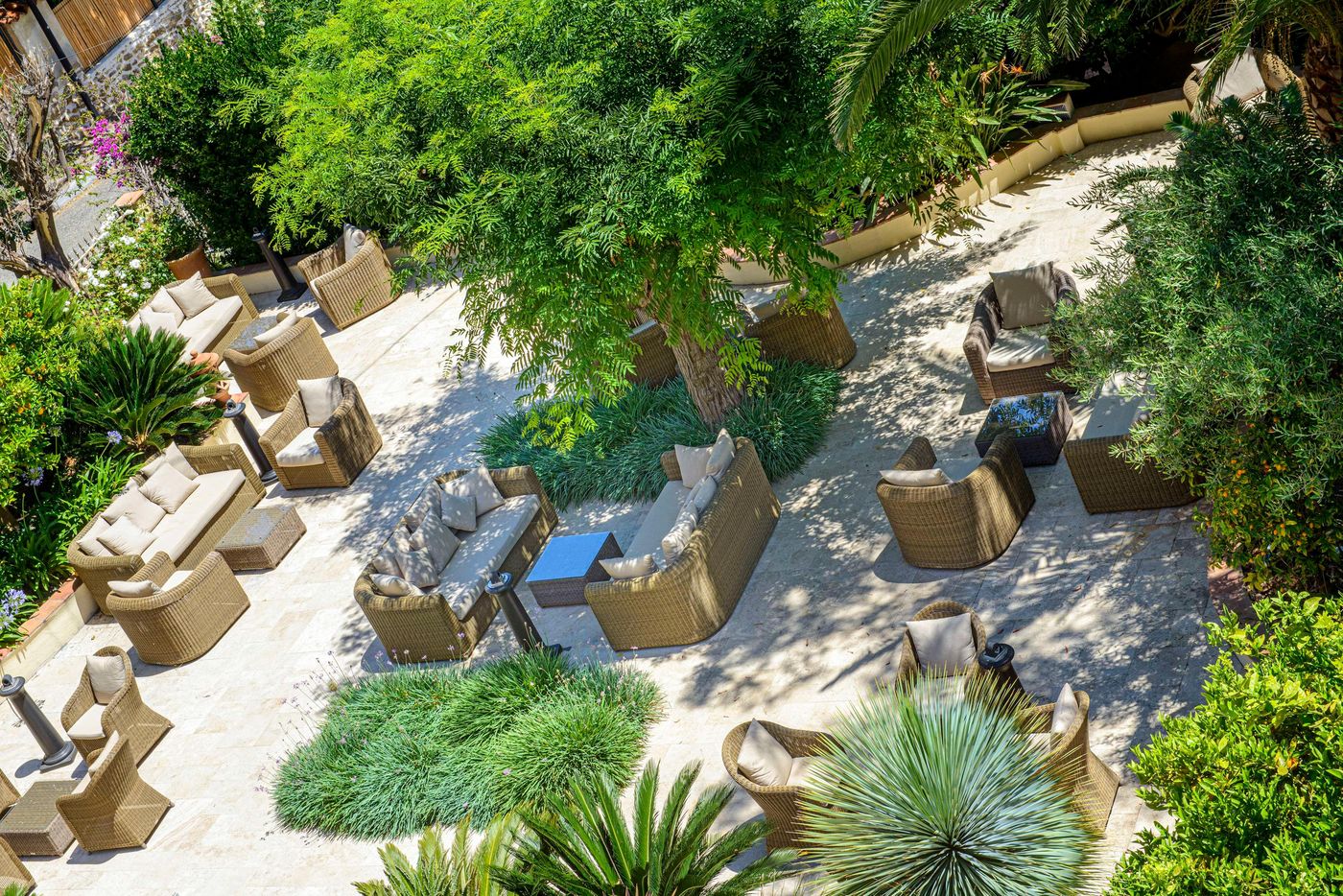 Best-Western-Premier-Montfleuri-General-view-10