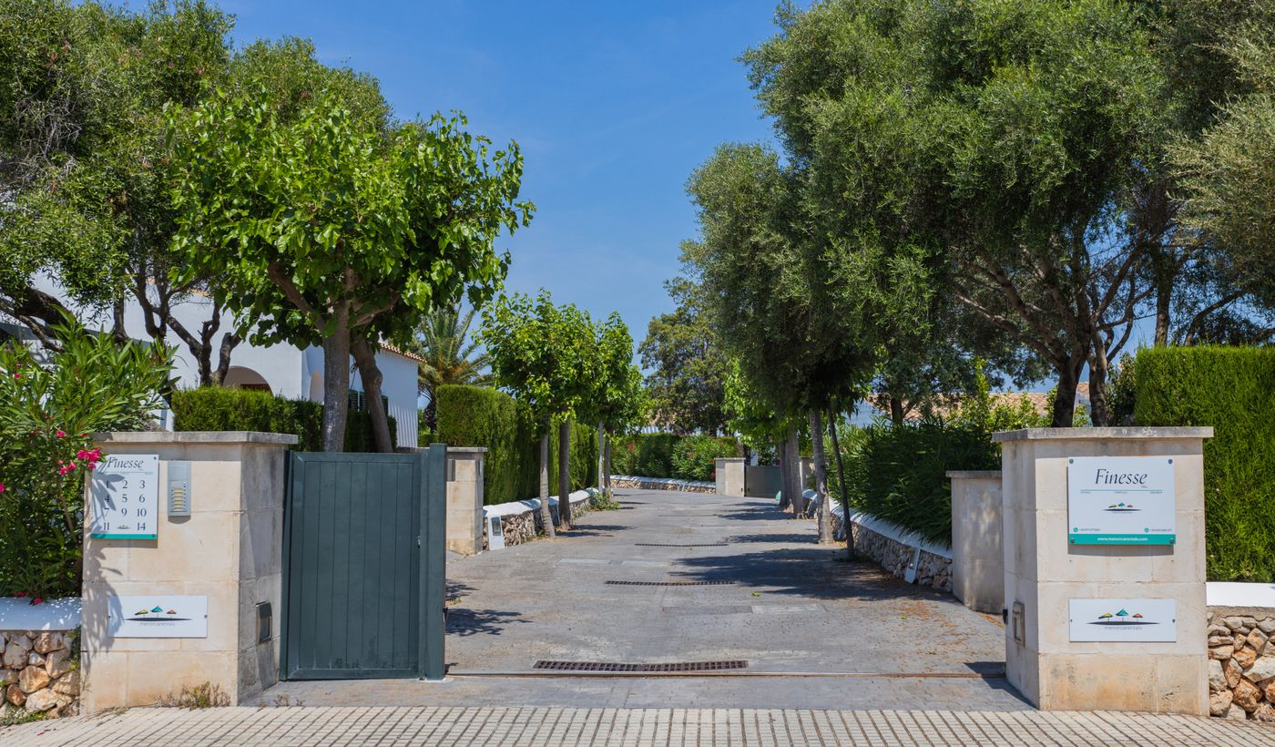 Villas-Finesse-Lobby-26