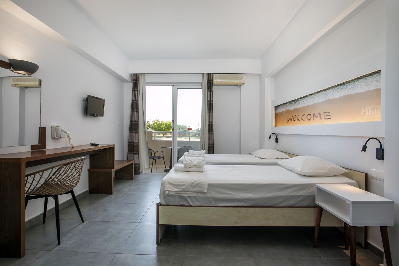 Hillside-Studios-Room-27