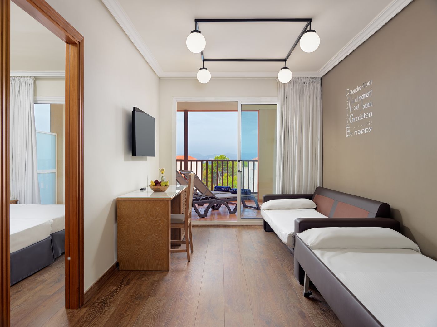 H10-Mediterranean-Village-Room-17