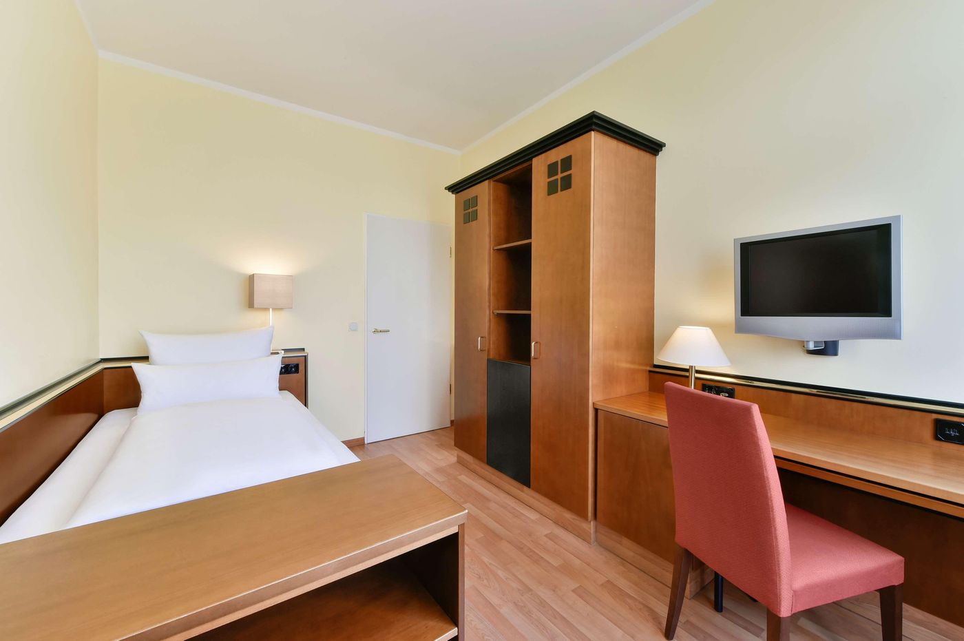 Nh-M----nchen-City-S----d-Room-11