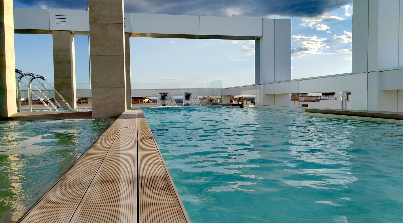 Olympus-Palace-Hotel-Pool-4