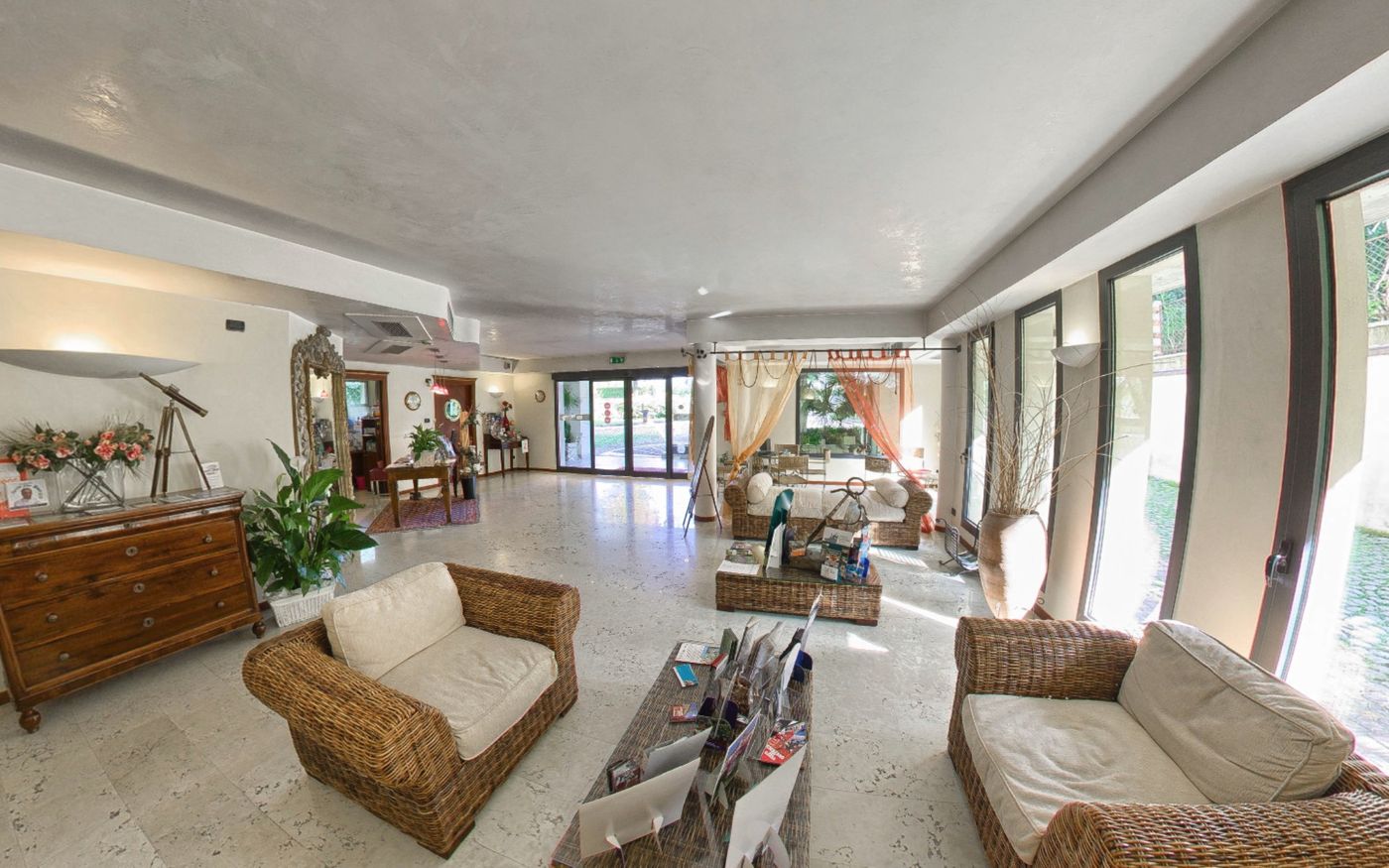 Admiral Hotel Villa Erme-Italy-Desenzano del Garda BS-Lobby-5