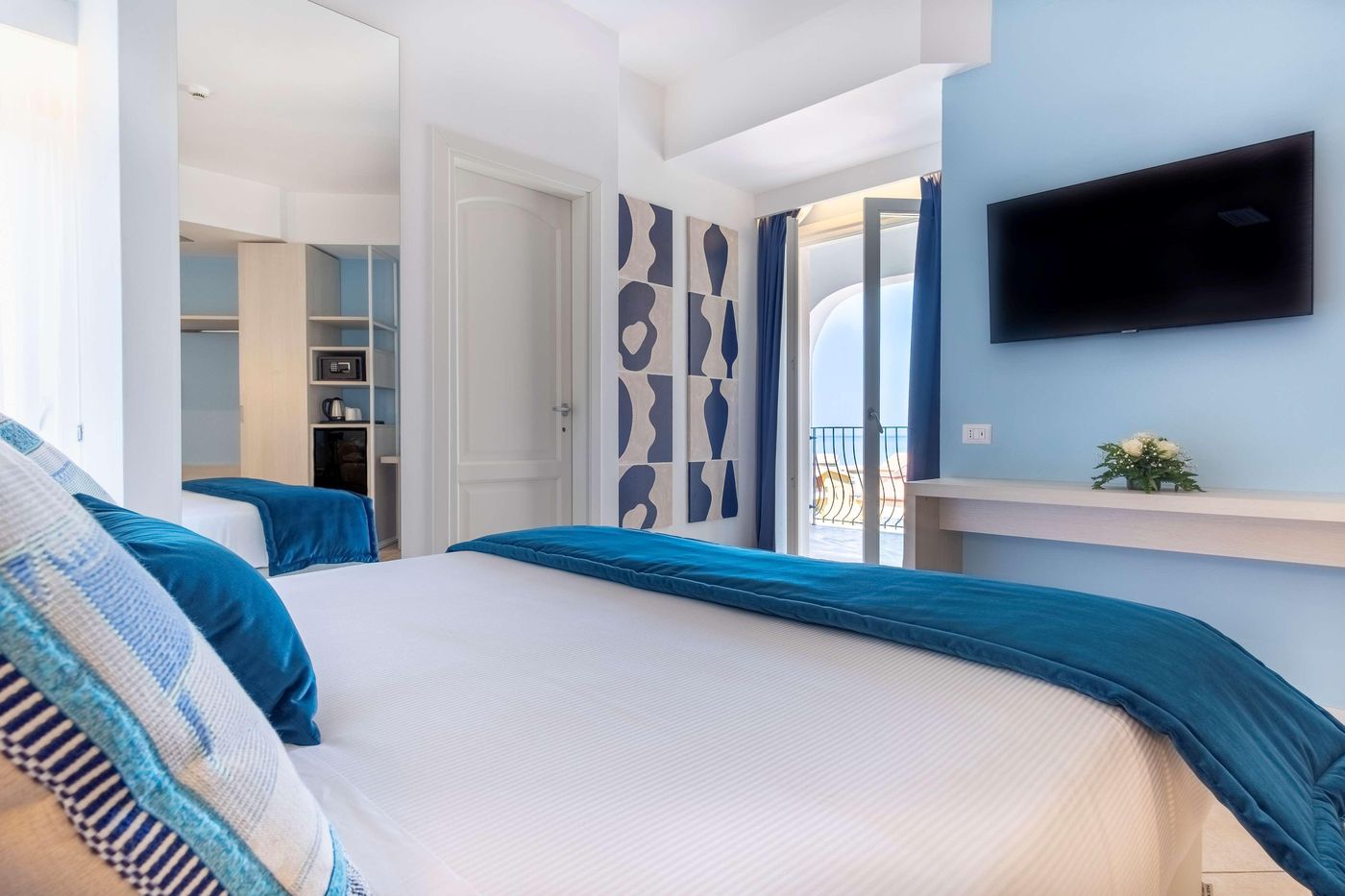 Best-Western-Hotel-Blumarea-Room-15