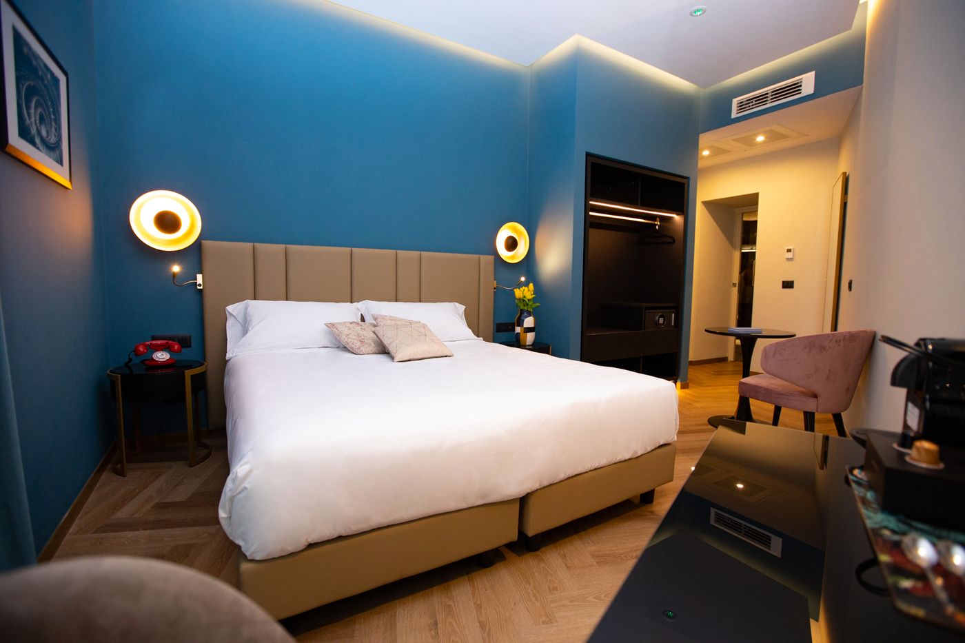 The-Major-Hotel-Room-11