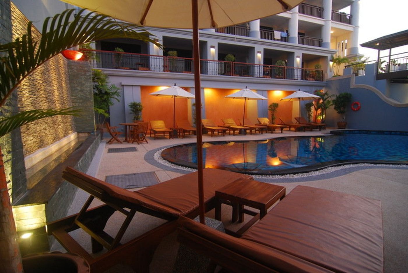 Leelawadee-Boutique-Hotel-Pool-4