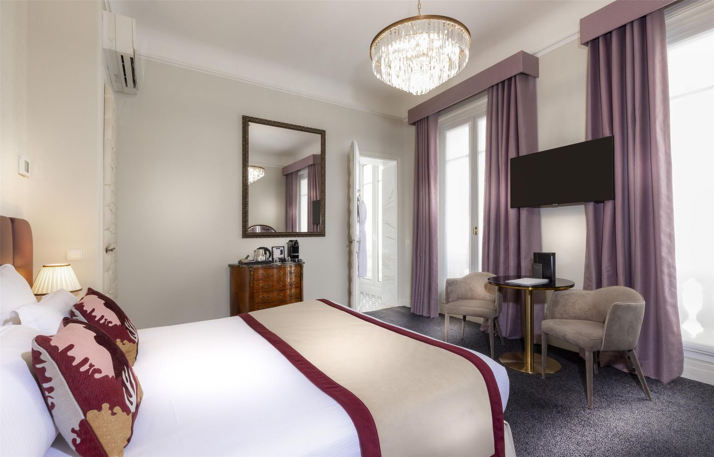 Hotel-Claridge-Worldhotel-Room-18