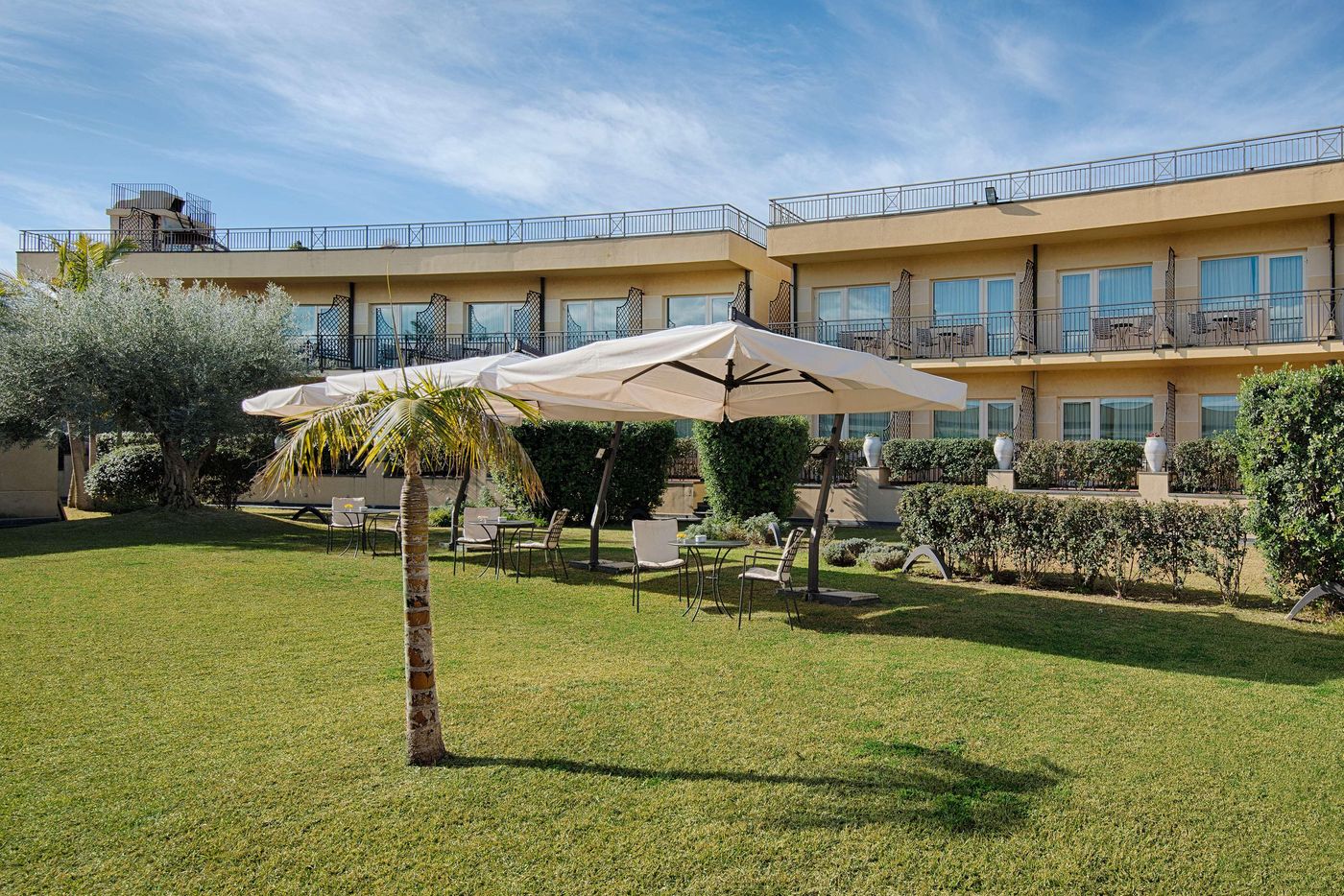 NH-Catania-Parco-Degli-Aragonesi-General-view-9