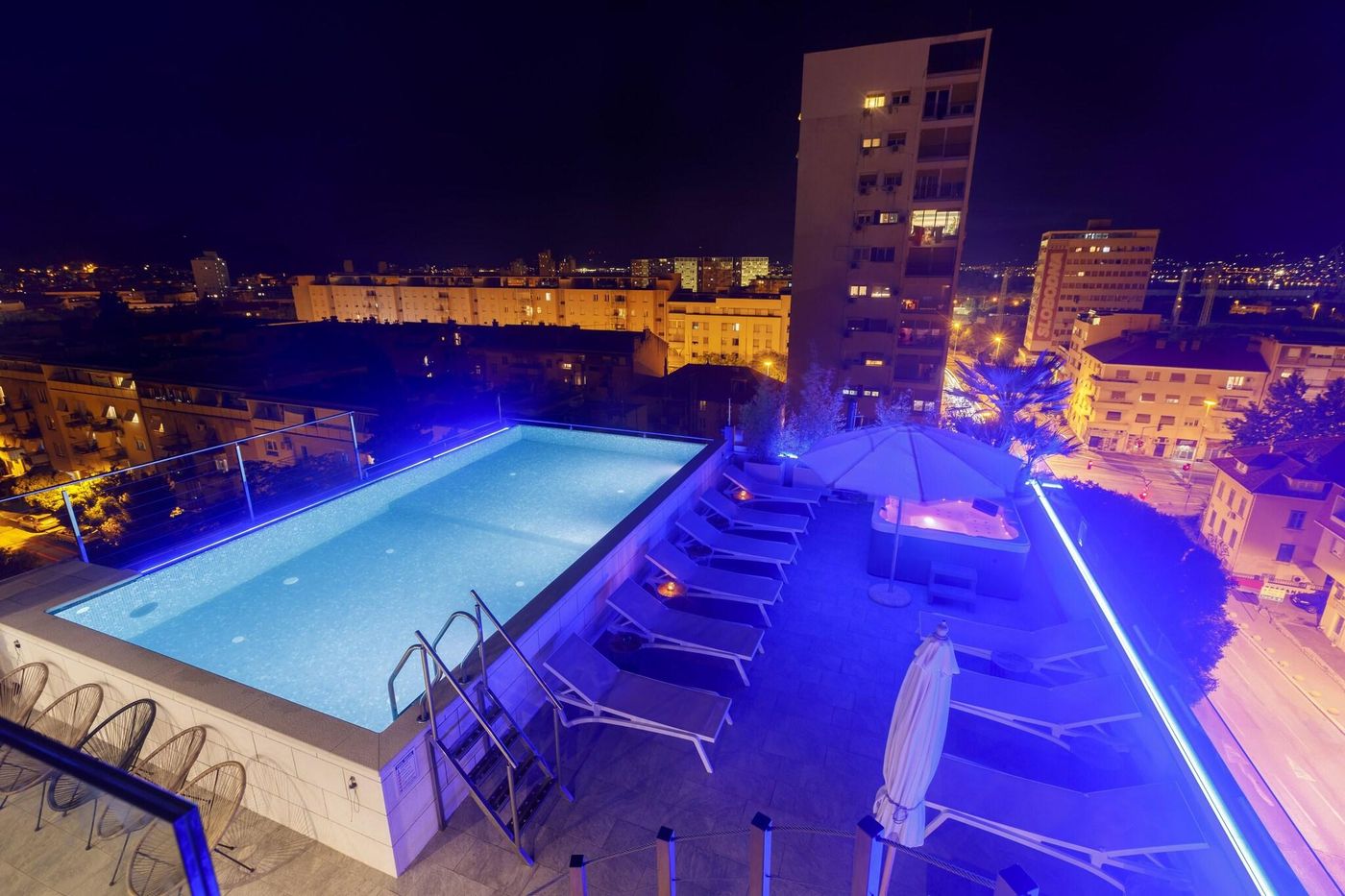 Art-Hotel-General-view-17