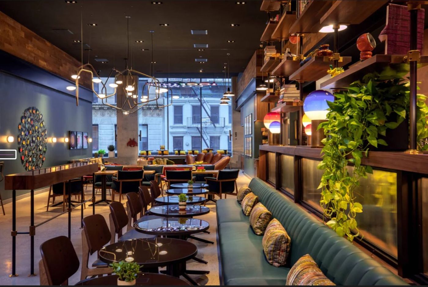 Moxy-NYC-Downtown-Restaurant-12