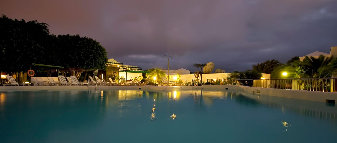 HG-Lomo-Blanco-Pool-14