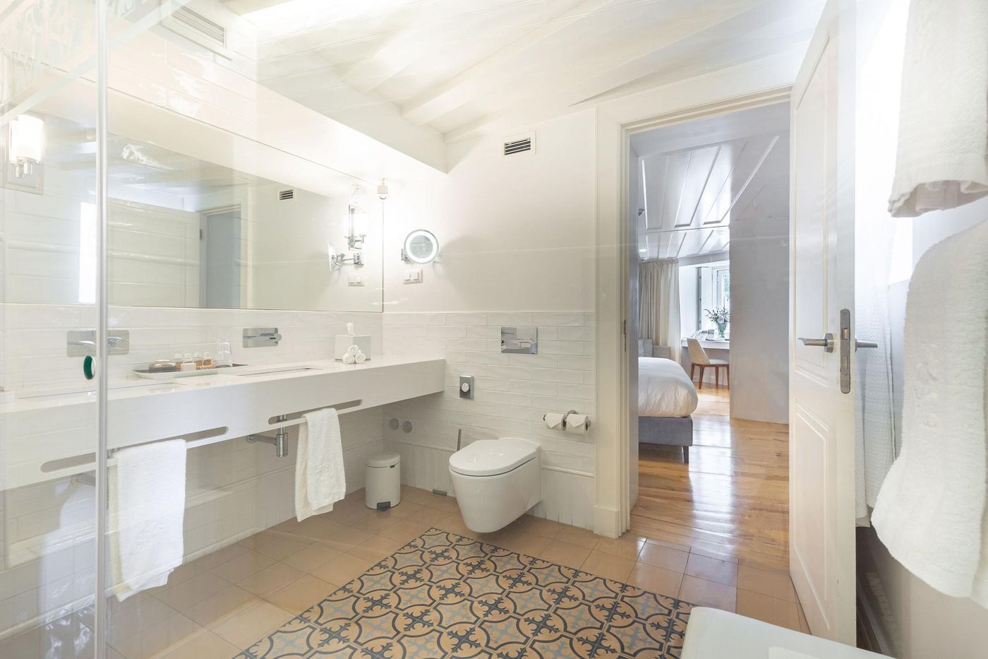 Santiago-De-Alfama---Boutique-Hotel-Room-37