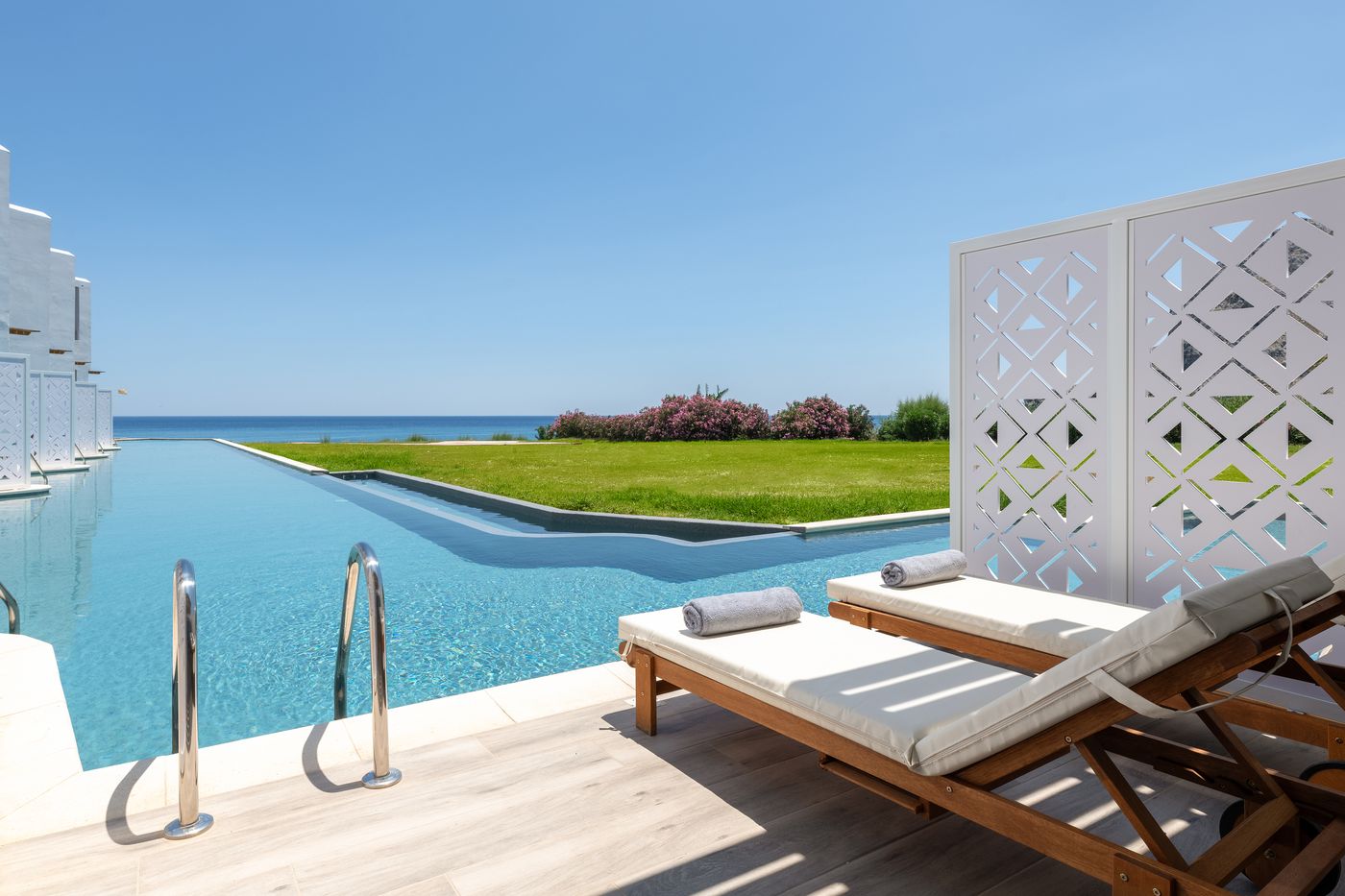 Paralos Rodos Lifestyle