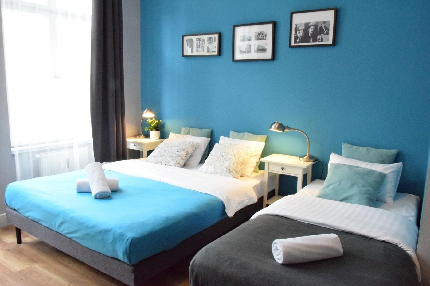 Blooms Inn & Apartments-Poland-POZNAN-Room-6