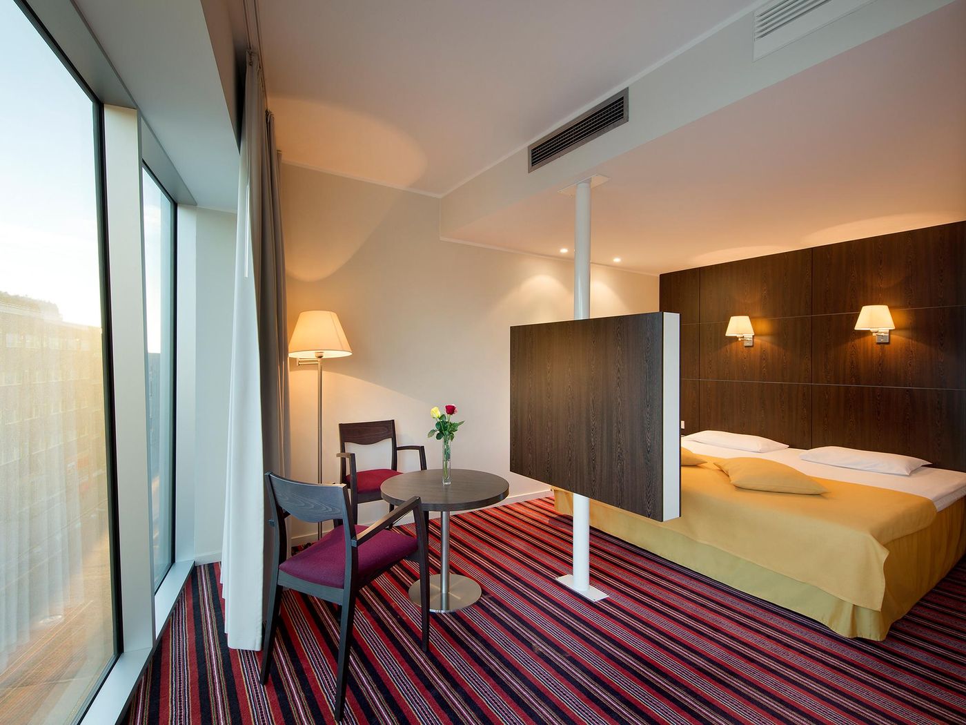 Park-Inn-by-Radisson-Meriton-Conference-Spa-Hotel-Room-30
