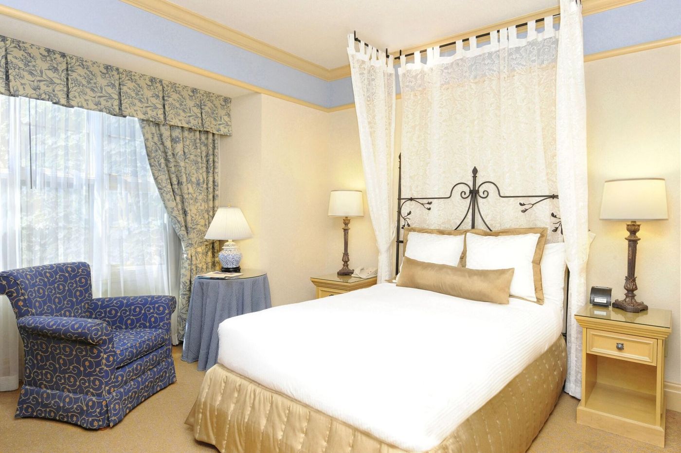 The Old Mill Toronto-Canada-Toronto-Room-8