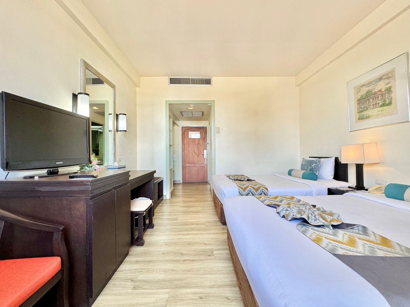 Phuket-Merlin-Room-10