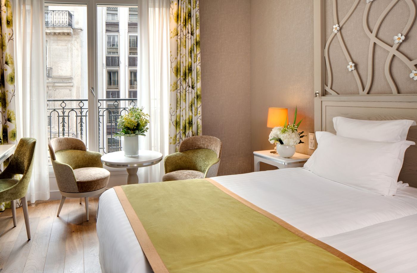 Rochester-Champs-Elysees-Room-11