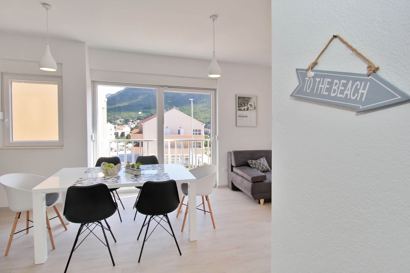 Bacan-Family-Apartments-Room-31