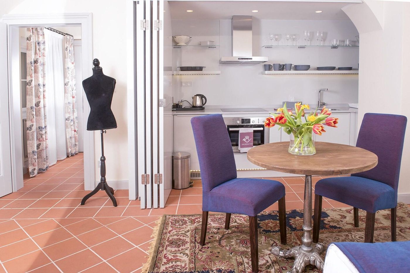 Old-Royal-Post-Hotel-Room-66