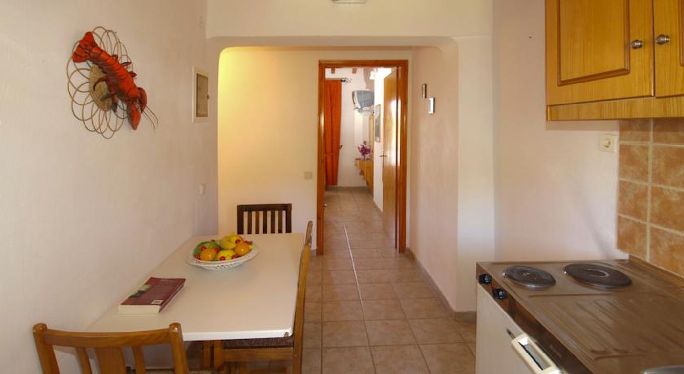 The Lakes Apartments