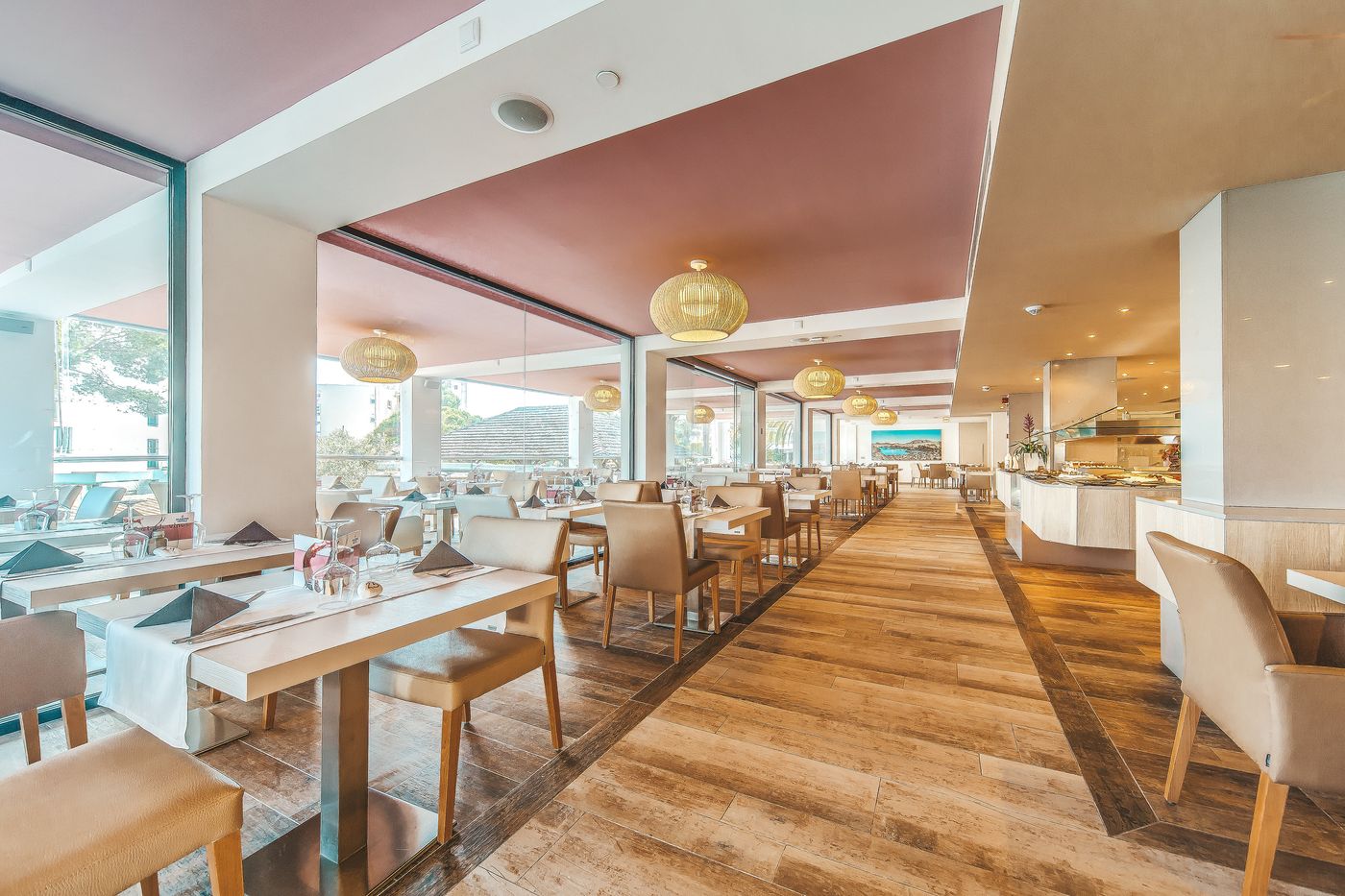 Marins Playa Aparthotel