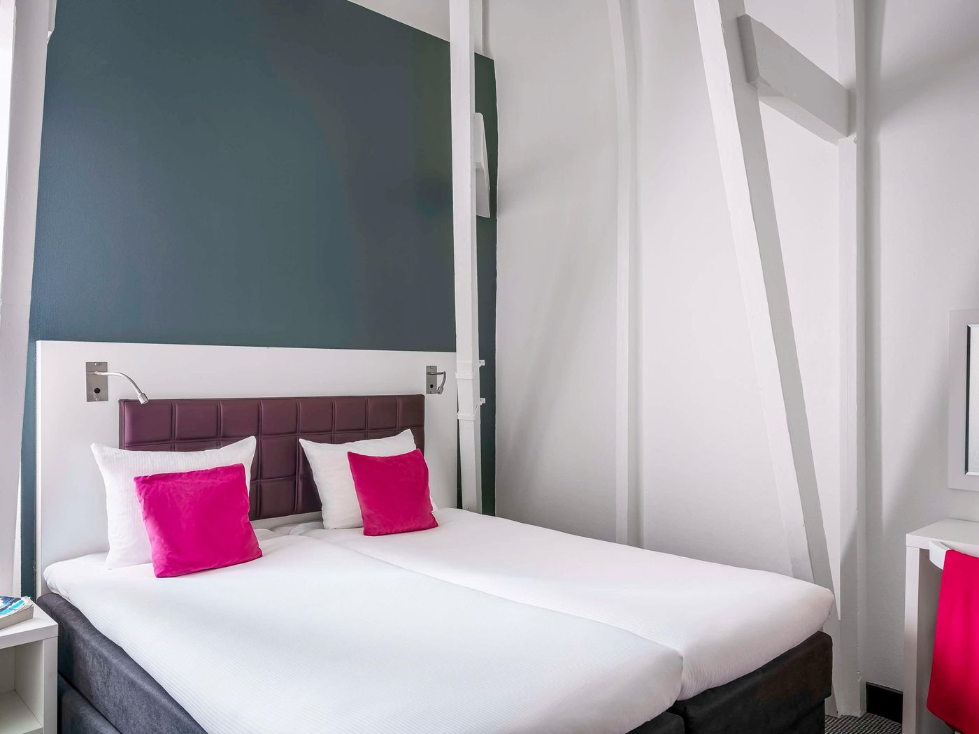 ibis-Styles-Amsterdam-Amstel-Room-27