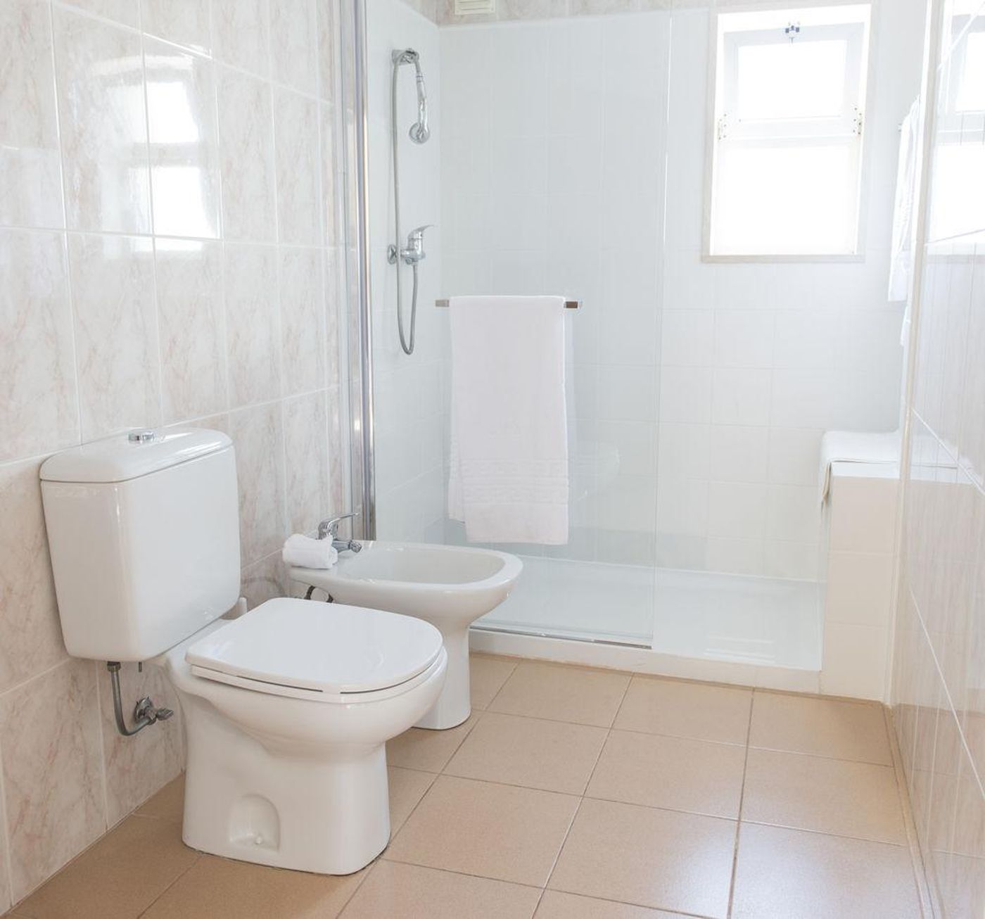 Praia-do-Burgau-General-view-15