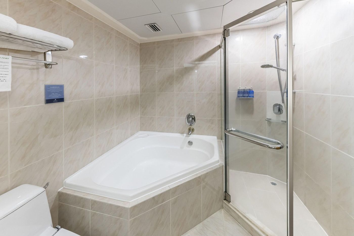 Regal-Hongkong-Hotel-Room-56