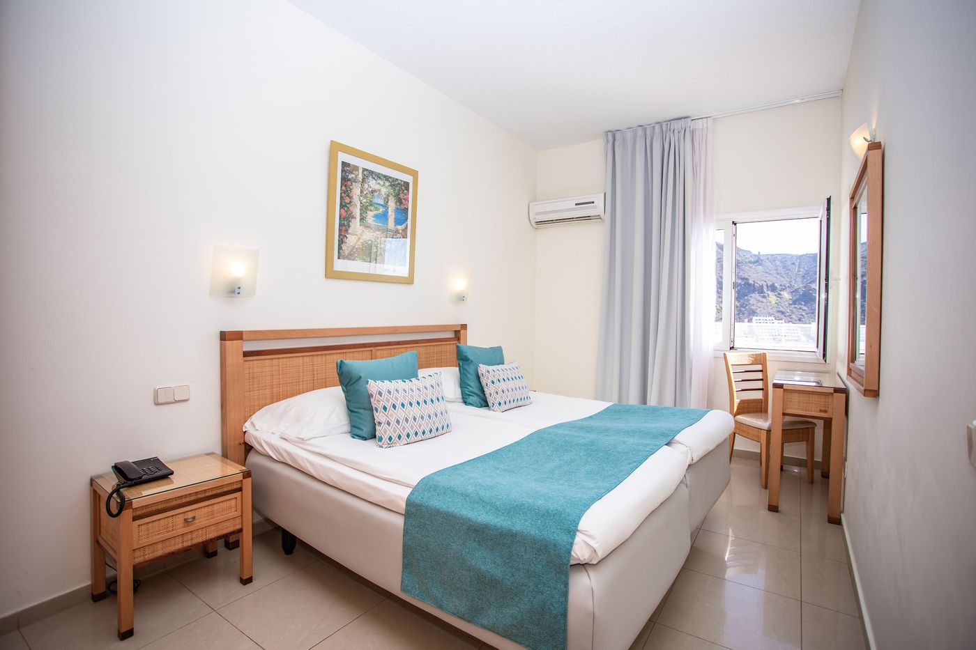 Servatur Sunsuite Royal