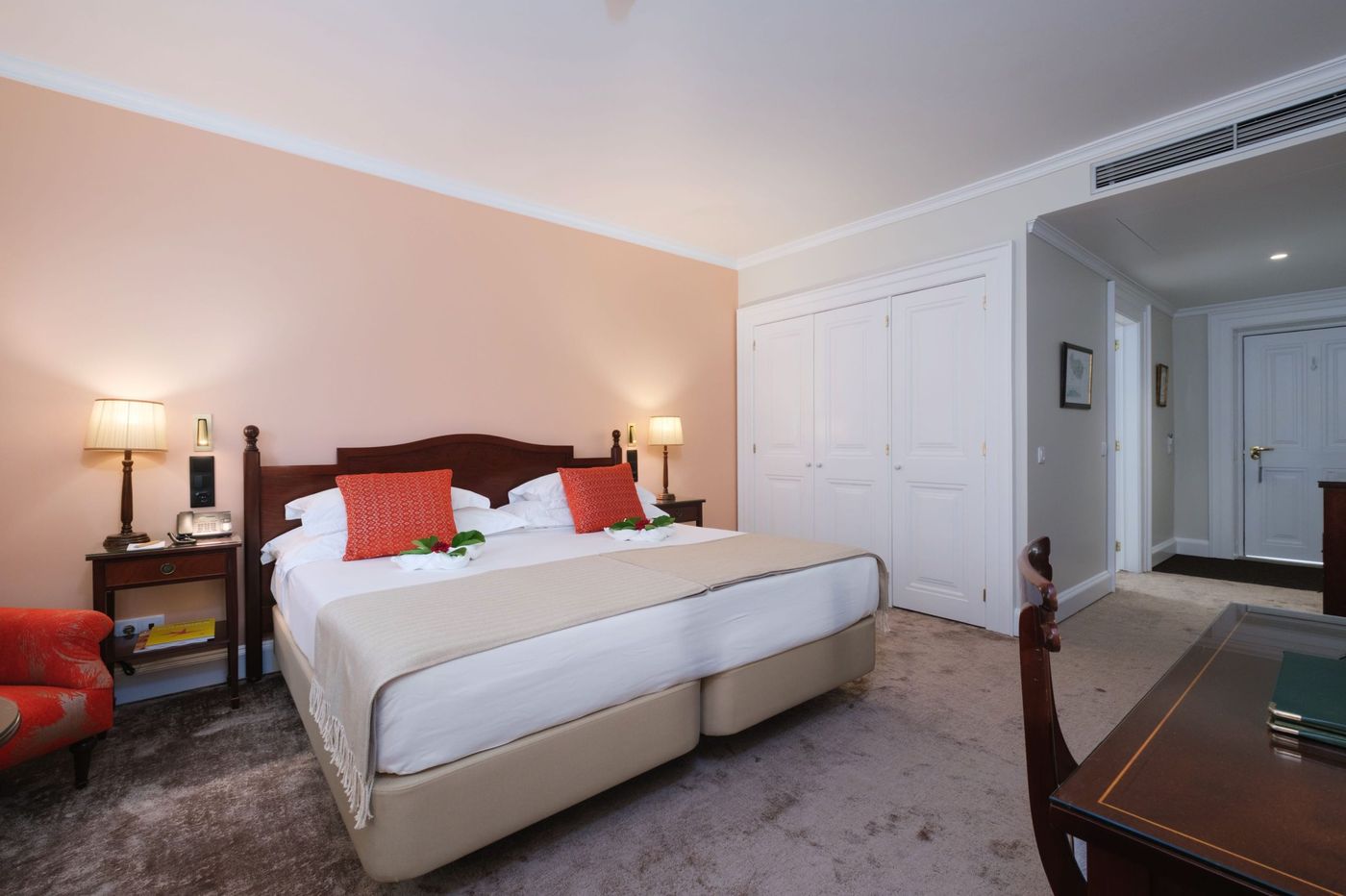 Casa-Velha-do-Palheiro-Room-27