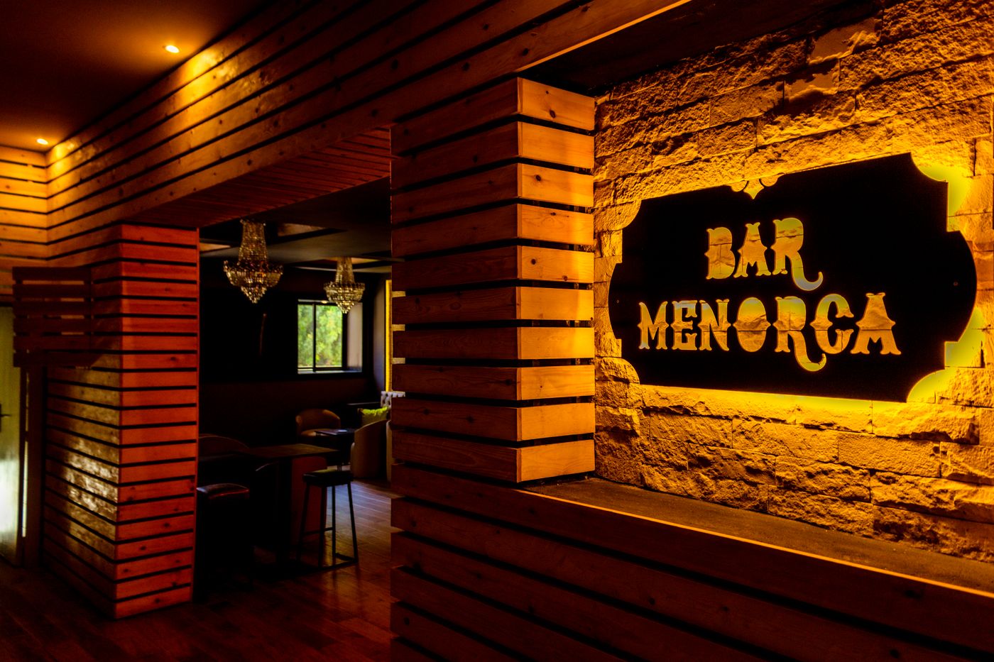 HAMILTON-Agadir-Bar-32