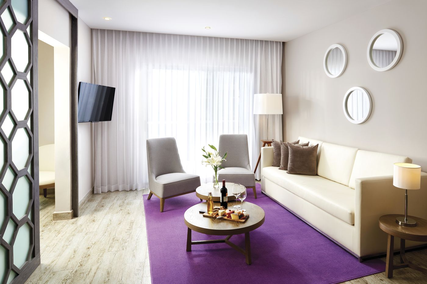 Essence-at-the-Fives-Beach-Room-29