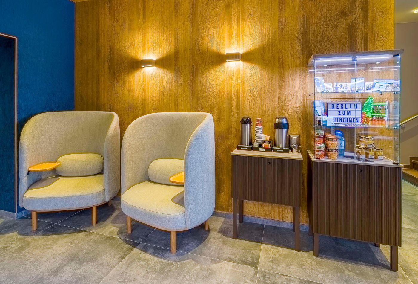 Best-Western-Hotel-Kantstrasse-Berlin-Lobby-16