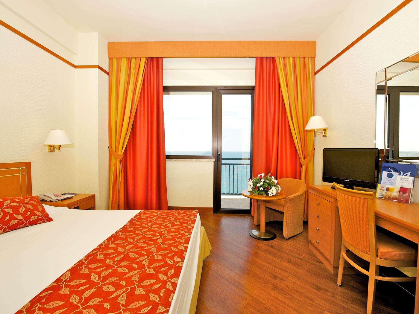 Hotel Delfino Taranto-Italy-TARANTO-Room-4