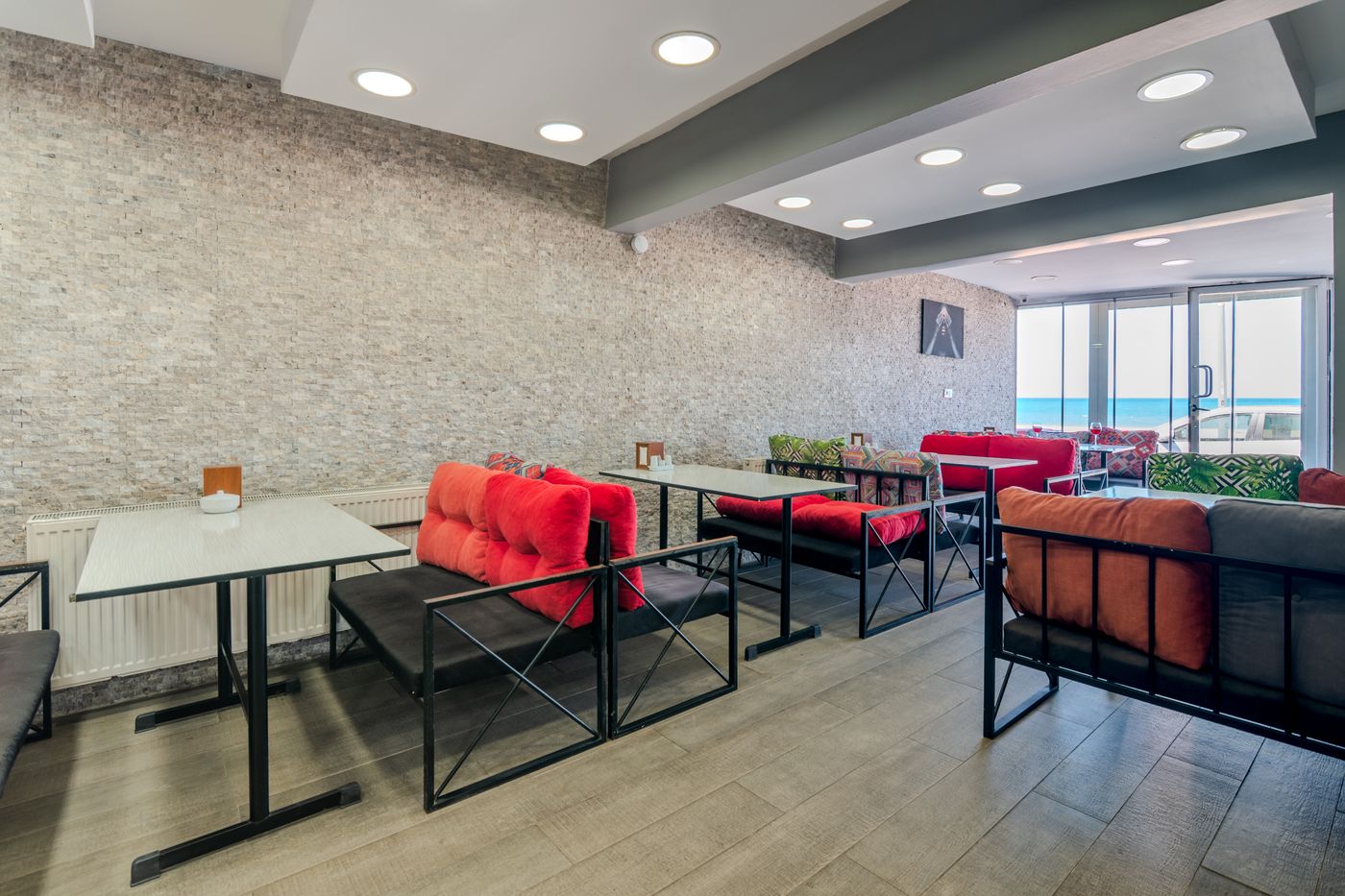 Airport-Black-Sea-Hotel---Restaurant-General-view-3