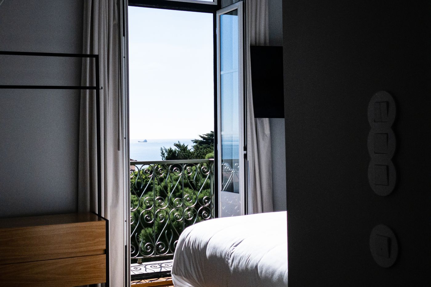 A-House-In-Estoril--Adults-Only--Room-6