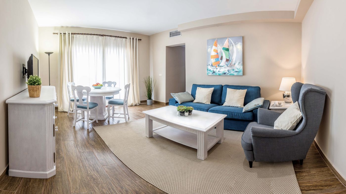 Vitalclass-Lanzarote-SPA---Wellness-Resort-Room-45