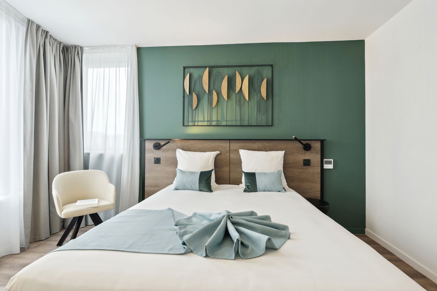 All-Suites-Noisy-Le-Grand-Room-5