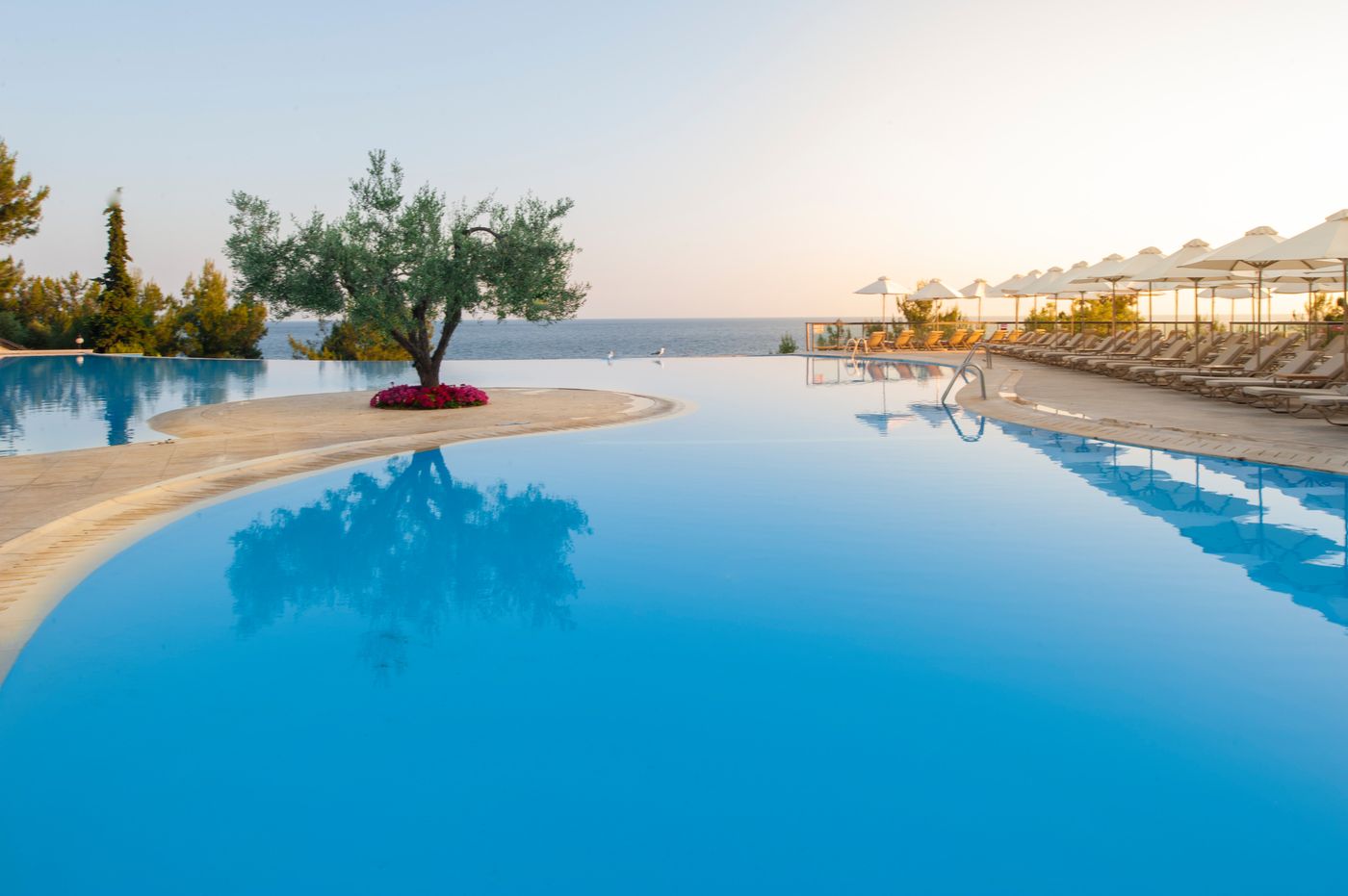 Ikos-Oceania-Pool-7