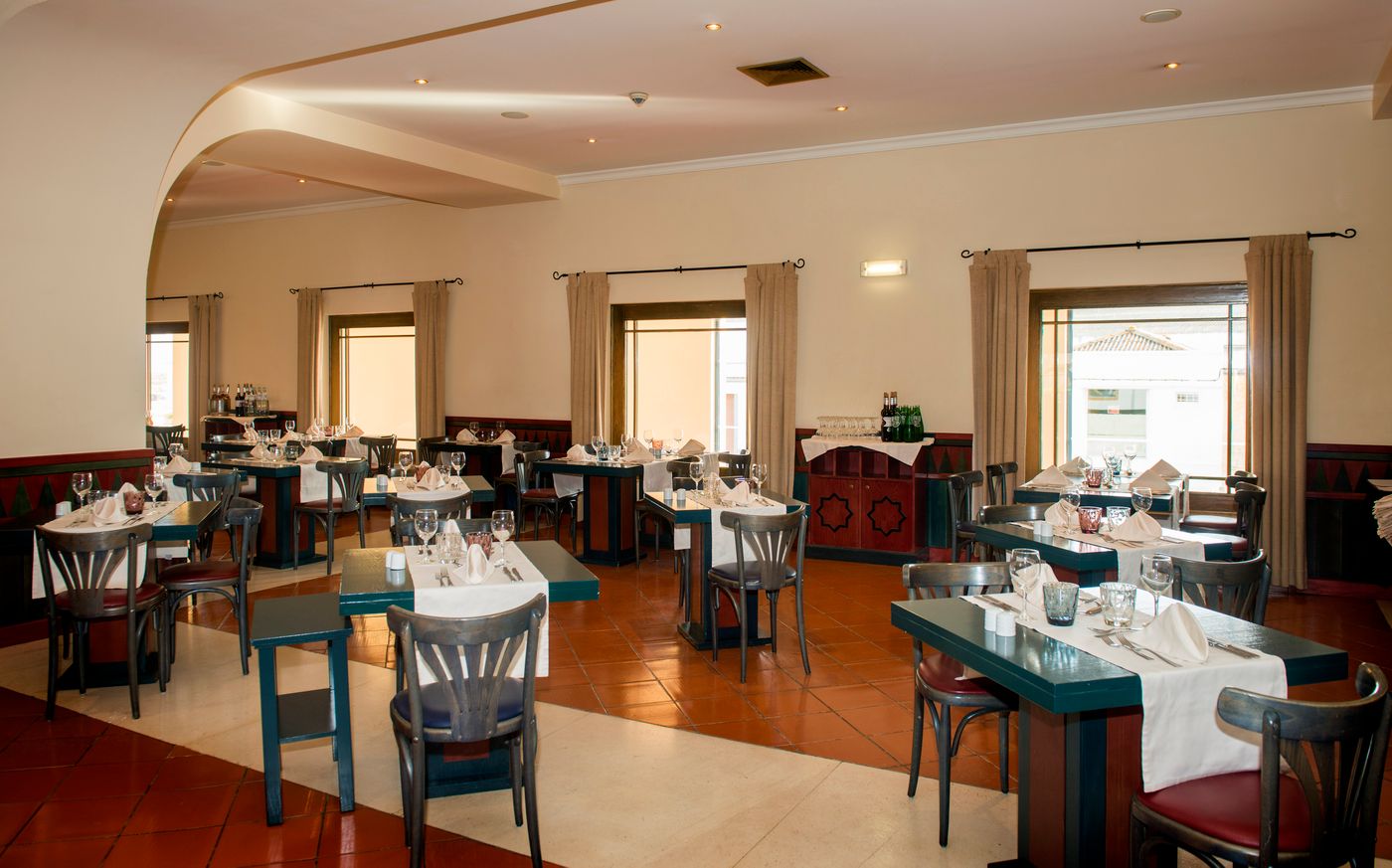 Vila-Gale-Tavira-Restaurant-20