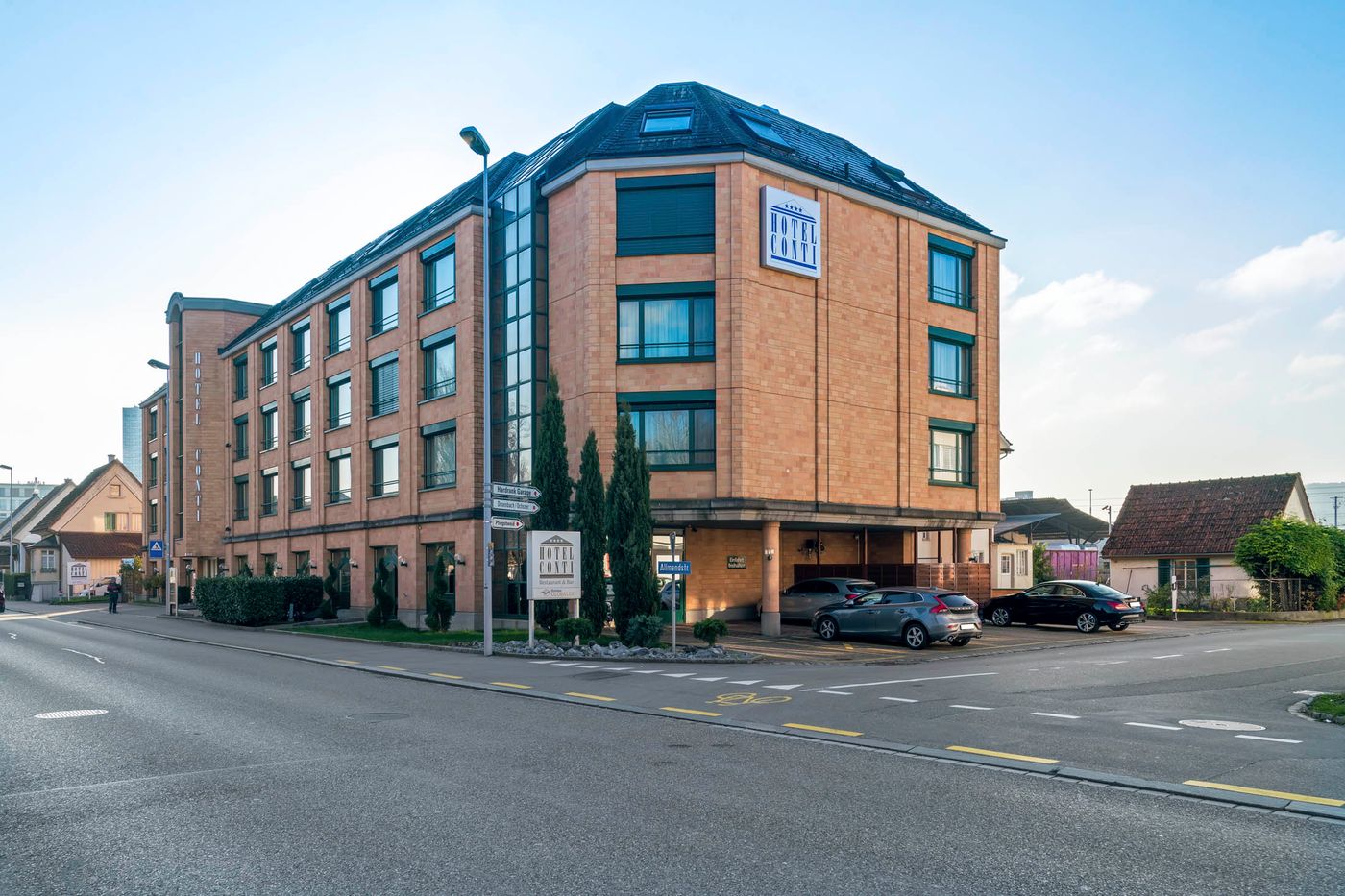 Hotel Conti-Switzerland-Zurich-General view-1