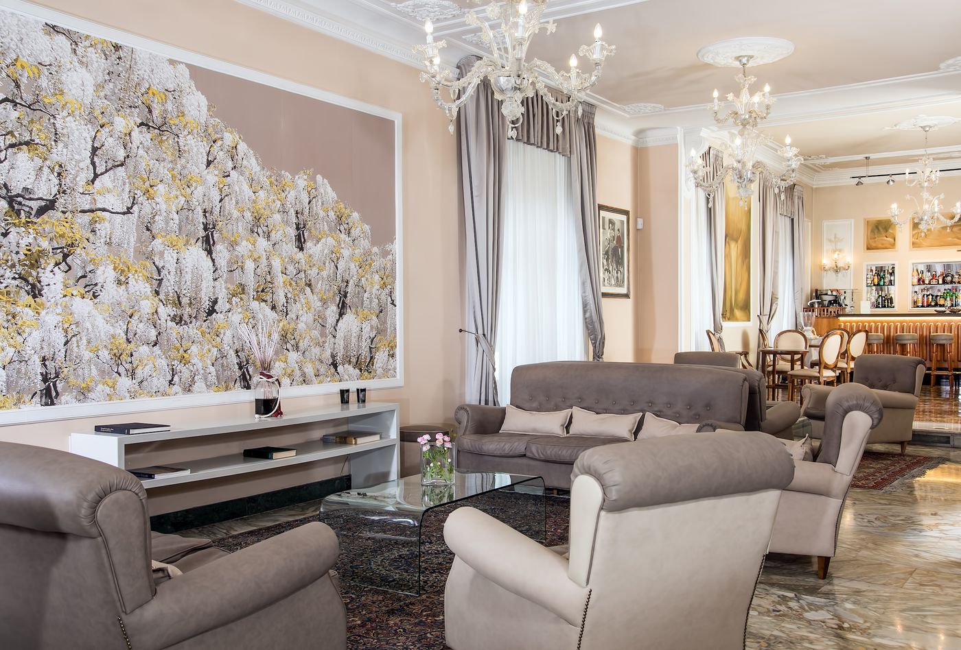 Hotel-Ercolini-e-Savi-Lobby-6