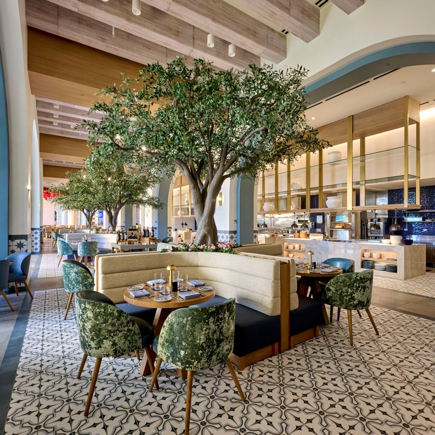 Universal Helios Grand Hotel