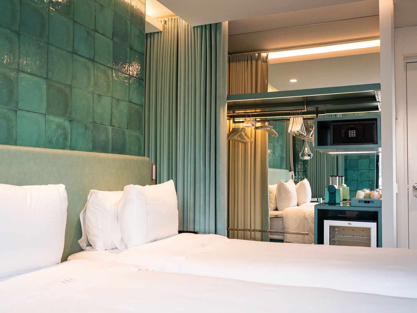 WC-by-The-Beautique-Hotels-Room-13