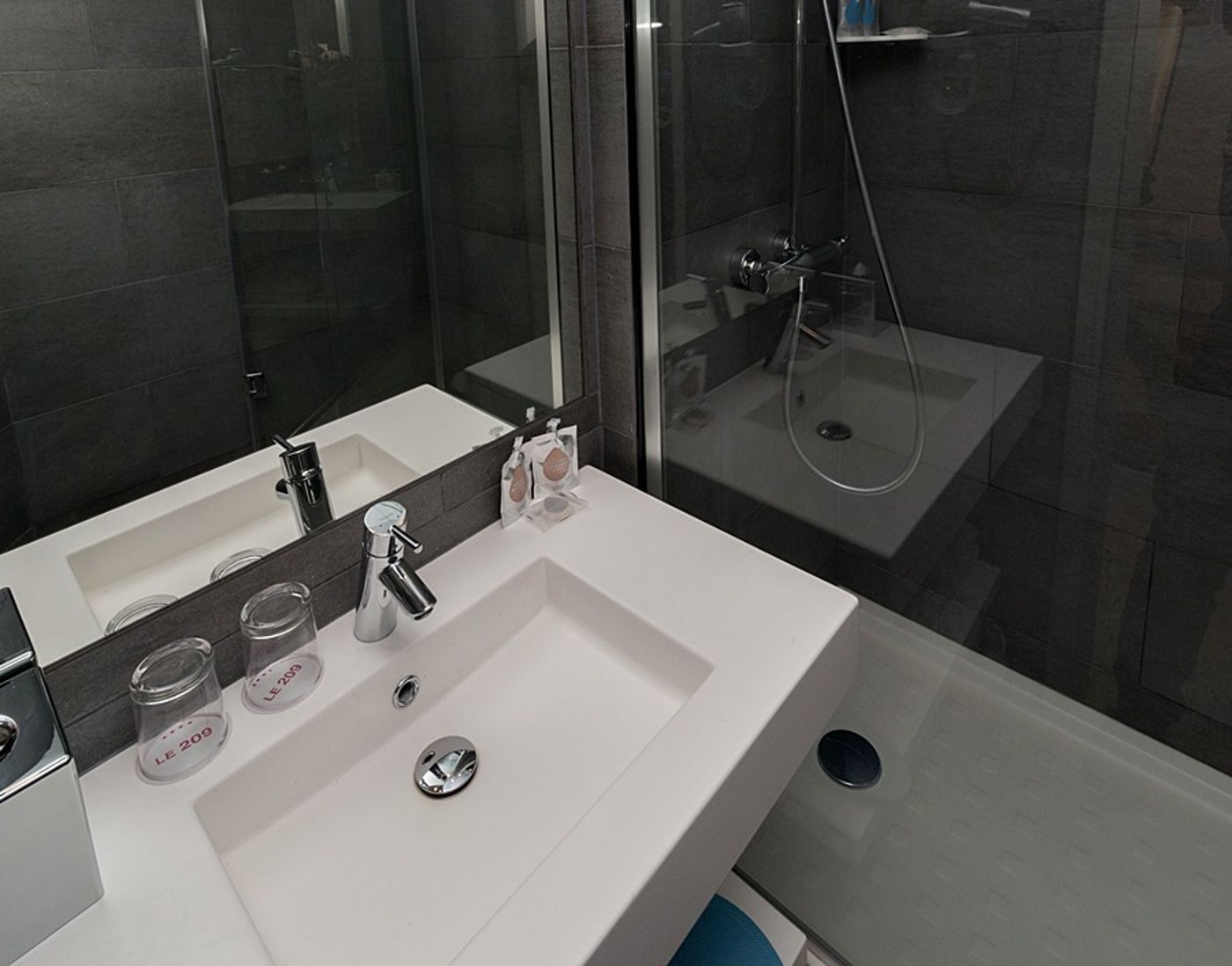 Hotel-Le-209-Paris-Bercy-General-view-27